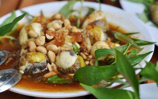 Ăn vặt Cút Lộn Xào Me - Phan Bội Châu