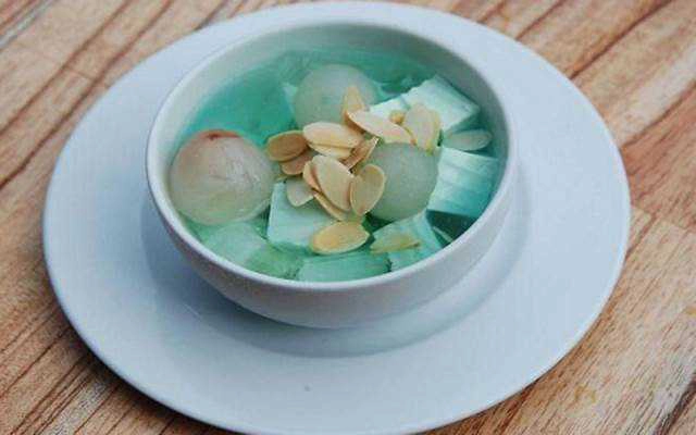 Ăn vặt D & T - Sinh Tố & Chè