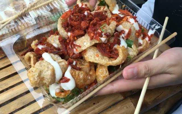 Ăn vặt Da Heo Lắc & Bánh Tráng Trộn