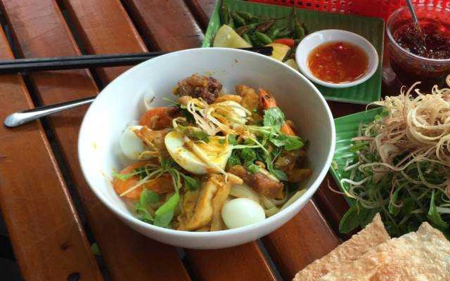 Ăn vặt Đại Lộc - Mì Quảng