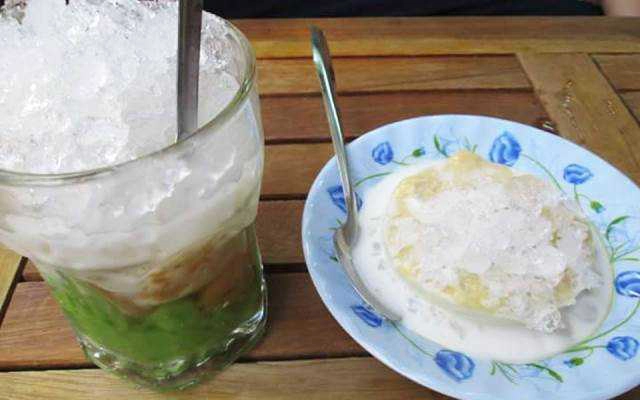 Ăn vặt Đậu Hũ & Chè Thái