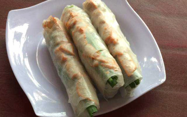 Ăn vặt Dì 5 - Gỏi Cuốn & Hột Vịt Lộn