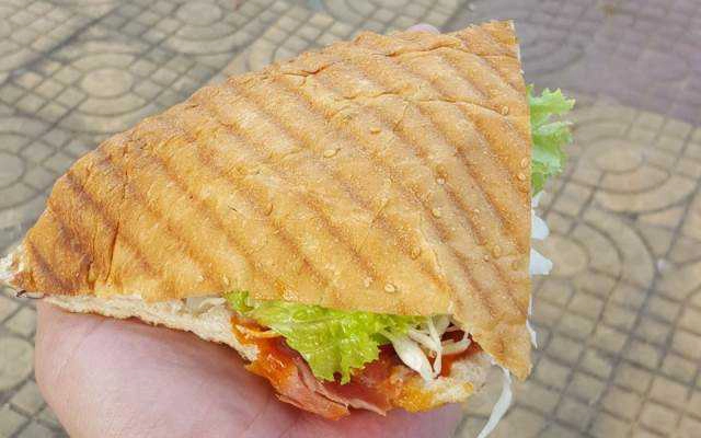 Ăn vặt Doner Kebab & Bánh Mì Cuộn Hy Lạp