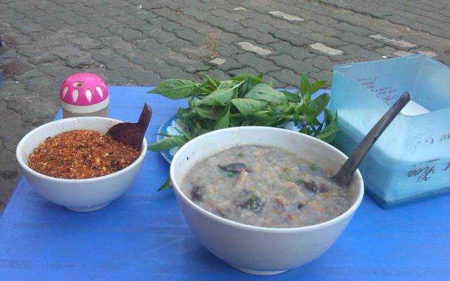 Ăn vặt Đông Nga - Cháo Lòng Tiết Canh