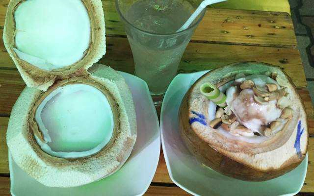 Ăn vặt Dừa Bến Tre - 198 Bạch Đằng
