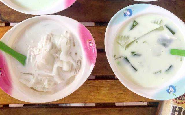 Ăn vặt Dừa Dầm & Dừa Non - Trần Quốc Vượng