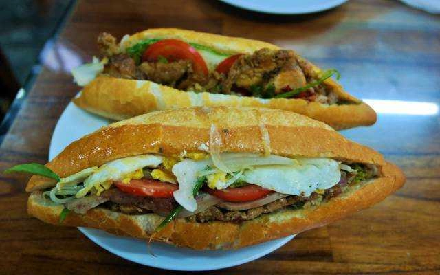 Ăn vặt Đức Hậu - Bánh Mì Hà Nội