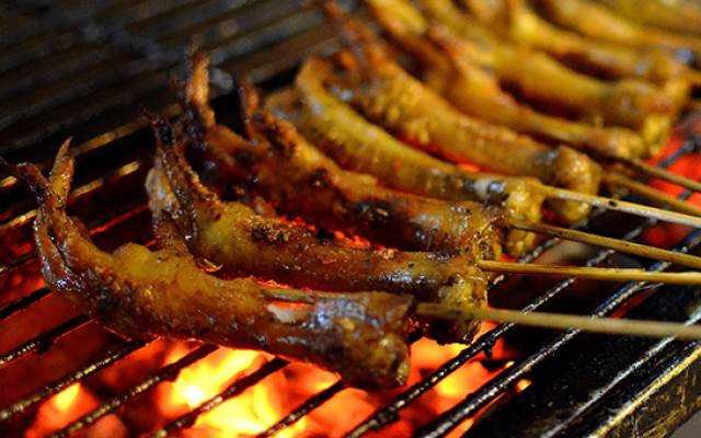 Ăn vặt Dung Mèo - Chân Gà Nướng