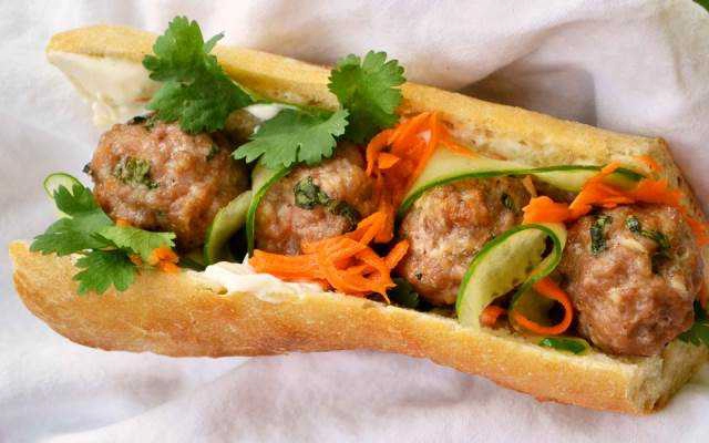Ăn vặt Duyên - Bánh Mì