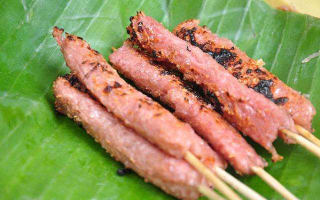 Ăn vặt Em Thúy - Nem Chua Nướng