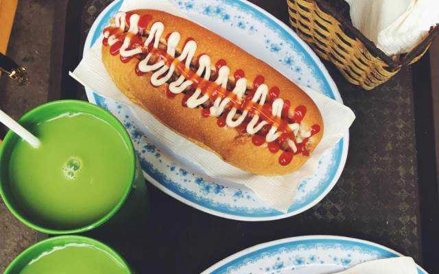 Ăn vặt Foods Quỳnh Thông - Bánh Mì & Trà Sữa
