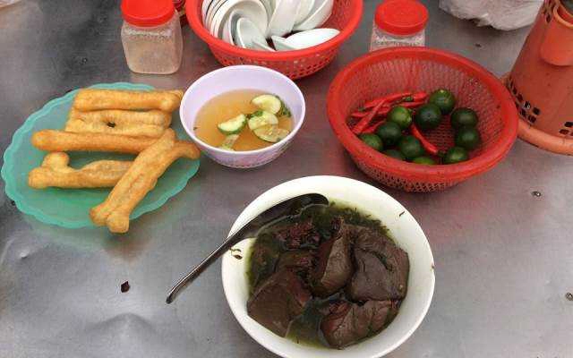 Ăn vặt Gà Hầm Việt Nam - Vạn Xuân