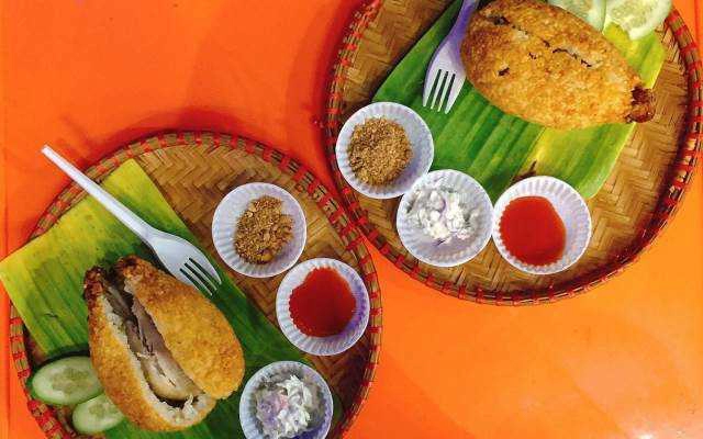 Ăn vặt Gà Không Lối Thoát & Bánh Mì Nướng Khơ Me