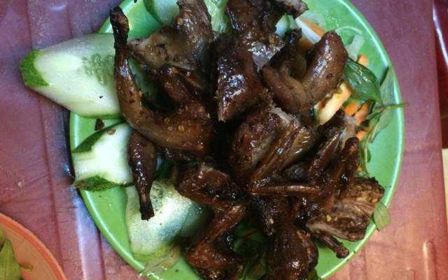 Ăn vặt Gà Nướng & Cút Nướng - Quốc Lộ 13 Cũ