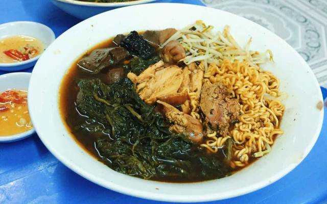 Ăn vặt Gà Tần - Hàng Rươi