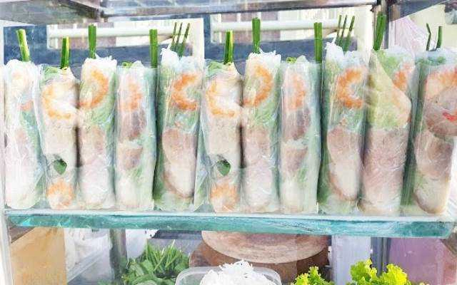 Ăn vặt Gỏi Cuốn Tôm Thịt, Gỏi Đu Đủ & Bò Bía