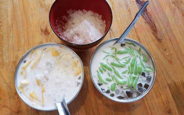 Ăn vặt Hà Nhung - Chè Dừa Thái Lan