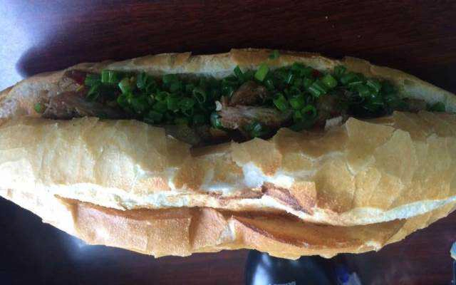 Ăn vặt Hằng - Bánh Mì Bình Dân