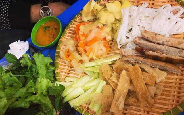Ăn vặt Hiệp Huy - Nem Nướng Nha Trang
