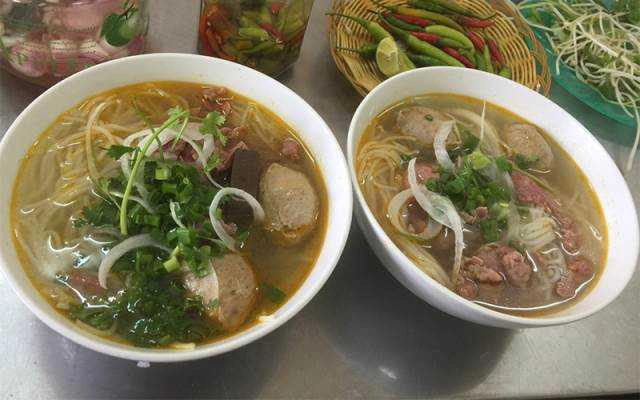 Ăn vặt Hoàng Huê - Bún Bò