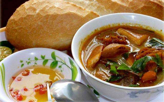 Ăn vặt Hoàng Trang - Phá Lấu Bò Bình Dân