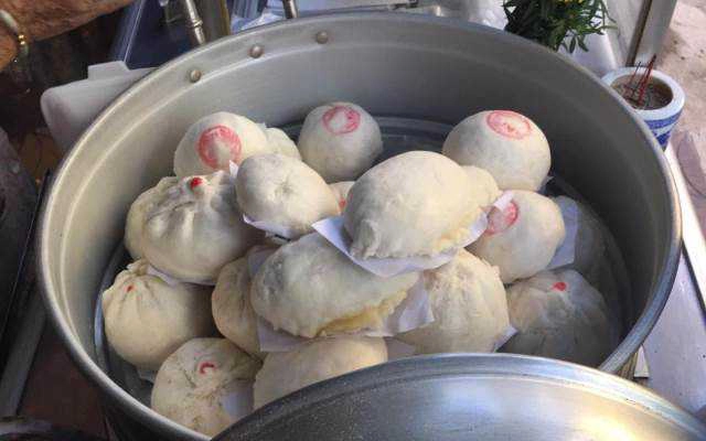 Ăn vặt Hồng Thái - Bánh Bao, Bánh Gối & Bánh Sừng Bò