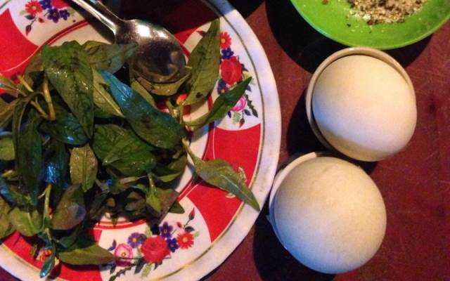 Ăn vặt Hột Vịt Lộn - Trần Thúc Nhẫn