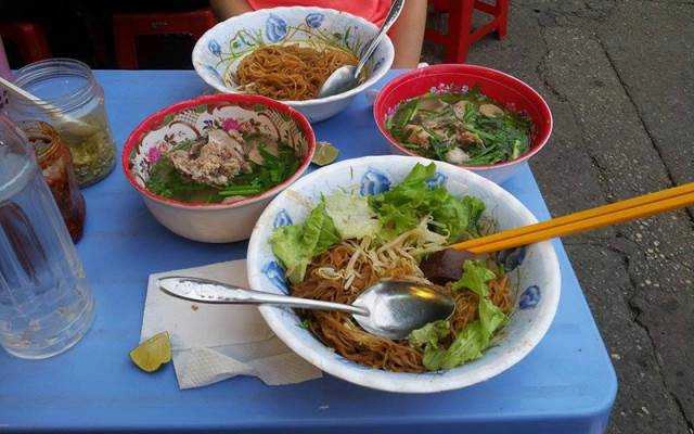 Ăn vặt Hủ Tiếu Mì 112 - Nguyễn Văn Cừ