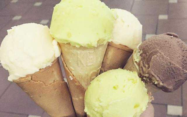 Ăn vặt Kem Tràng Tiền Omoni