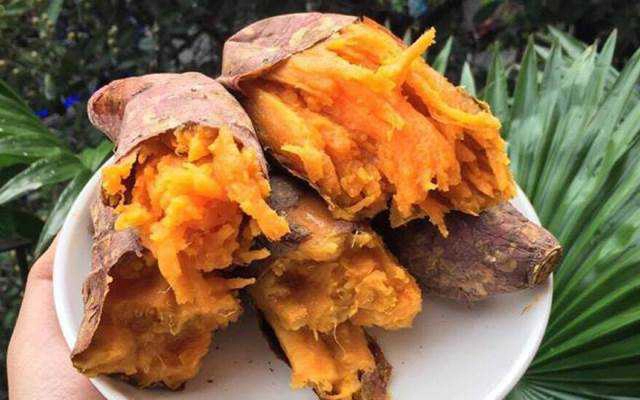 Ăn vặt Khoai Lang Mật Nướng
