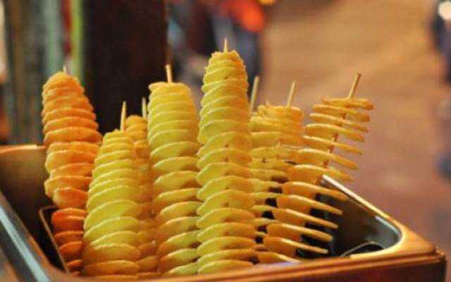 Ăn vặt Khoai Tây Lốc Xoáy & Khoai Lang Lắc Xí Muội