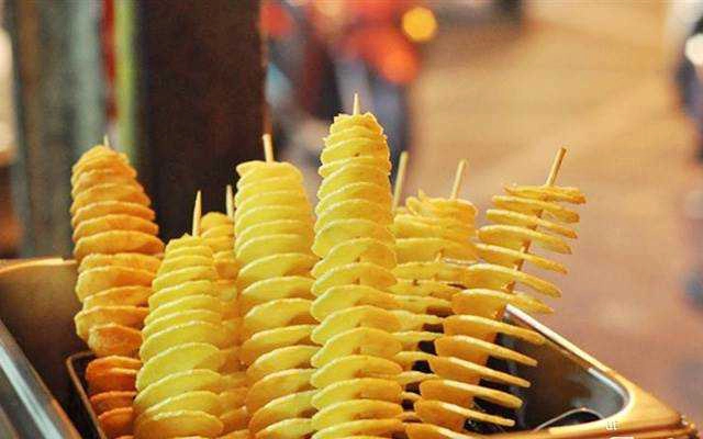 Ăn vặt Khoai Tây Xoắn - Quang Trung