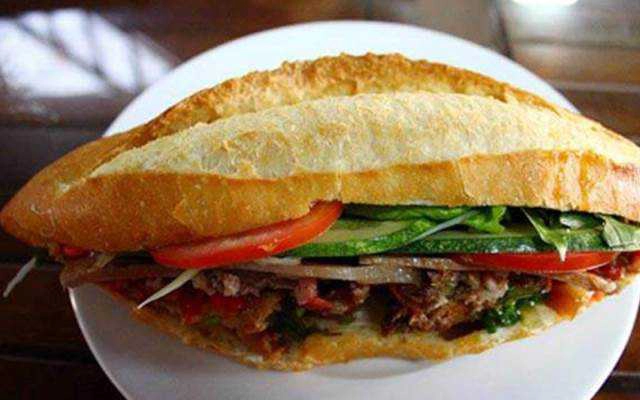 Ăn vặt Kubi - Bánh Mì Thịt Nướng