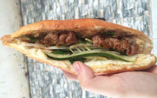 Ăn vặt Lâm Oanh - Bánh Mì & Trà Sữa