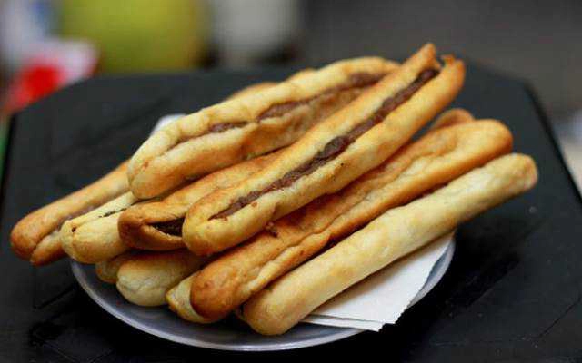 Ăn vặt Long Hải - Xôi & Bánh Mì Que