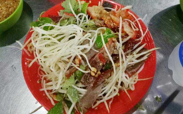 Ăn vặt Long Vi Dung - Nộm Thịt Bò Khô