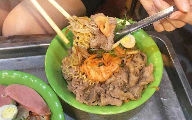 Ăn vặt Mì Trộn Bò Kim Chi & Mì Trộn Xá Xíu - Tô Hiến Thành
