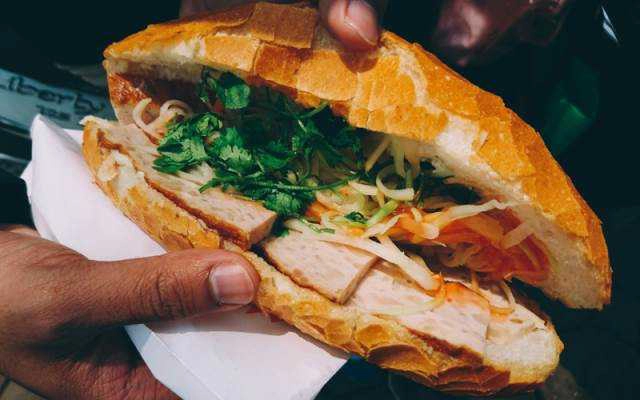 Ăn vặt Minh Tâm - Bánh Mì Giò Chả Hà Nội