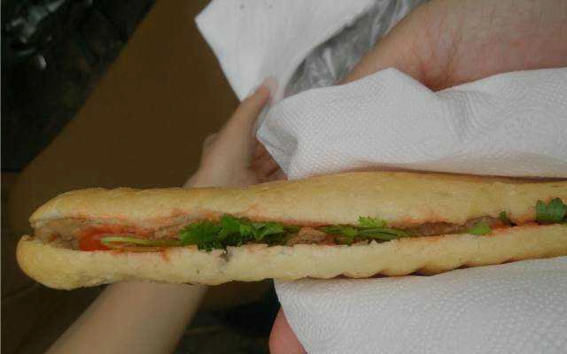 Ăn vặt Mỹ Linh Su - Bánh Mì Que Đà Nẵng