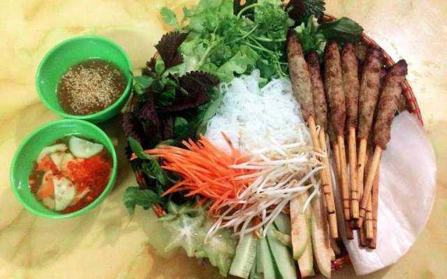 Ăn vặt Nem Lụi - Lê Văn Hiến