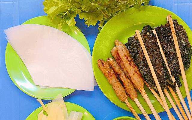 Ăn vặt Nem Lụi, Nem Nướng & Bò Lá Lốt - Văn Quán
