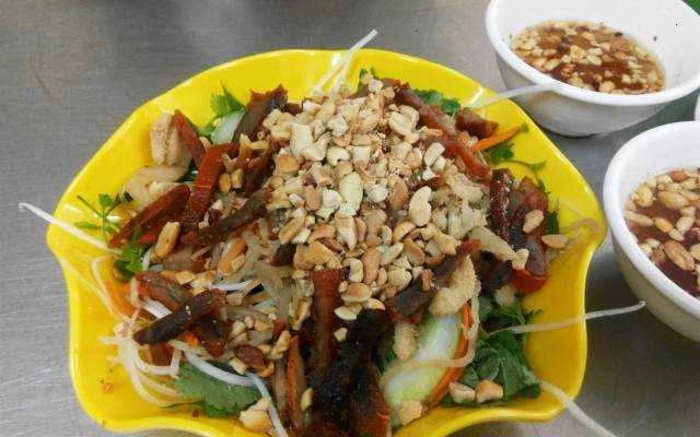 Ăn vặt Nem Nộm Gia Truyền Hoa Mai - Thành Công