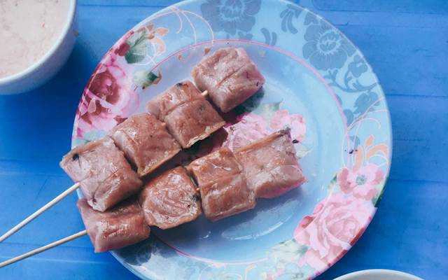 Ăn vặt Nem Nướng & Trứng Lộn