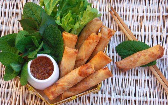 Ăn vặt Nem Rán THCS Minh Khai