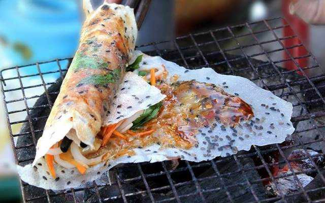 Ăn Vặt Ngã 6 - Chả Ram & Bánh Tráng Trứng