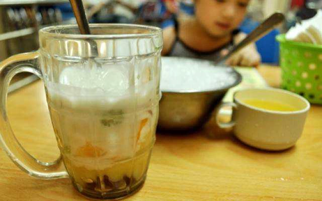 Ăn vặt Nhà Chè Thành Công