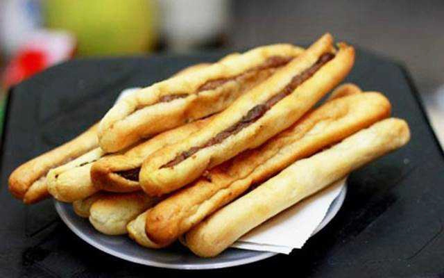 Ăn vặt Như Ý - Bánh Mì Que