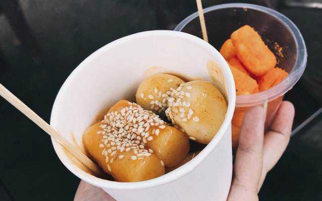 Ăn vặt Nikki Yang Tokbokki