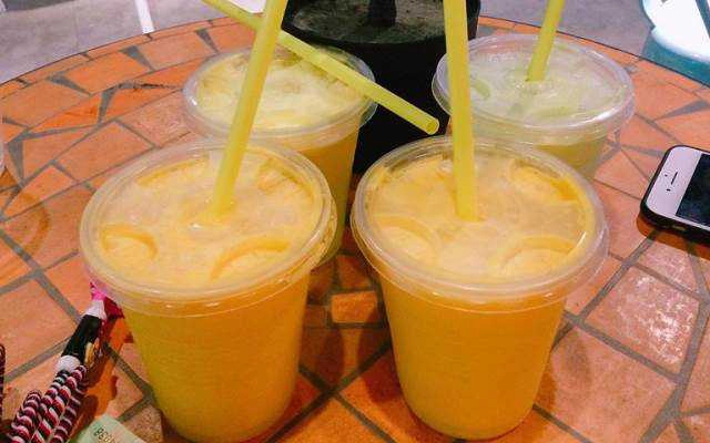 Ăn vặt Nước Ép Trái Cây - Chùa Láng