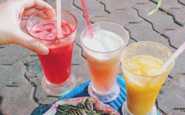 Ăn vặt Nước Ép Trái Cấy & Sinh Tố - Phùng Hưng